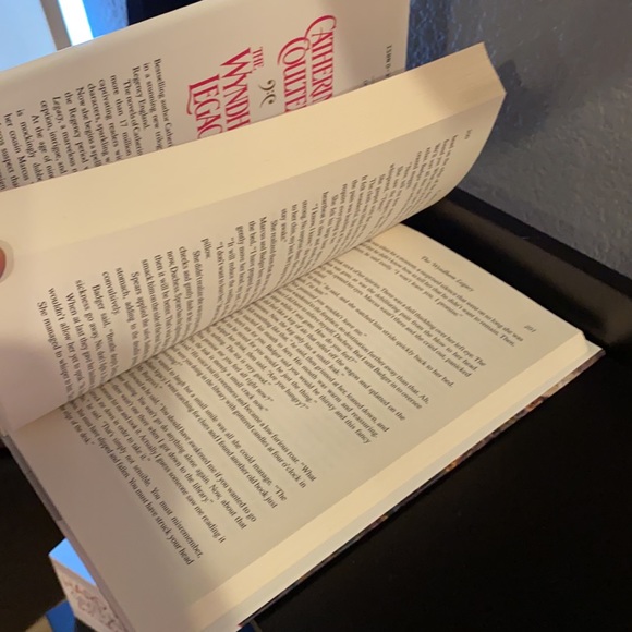 The Nightingale Legacy and The Wyndham Legacy in preowned condition. - Picture 6 of 14